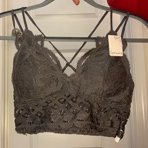 2 pack of new Bralettes